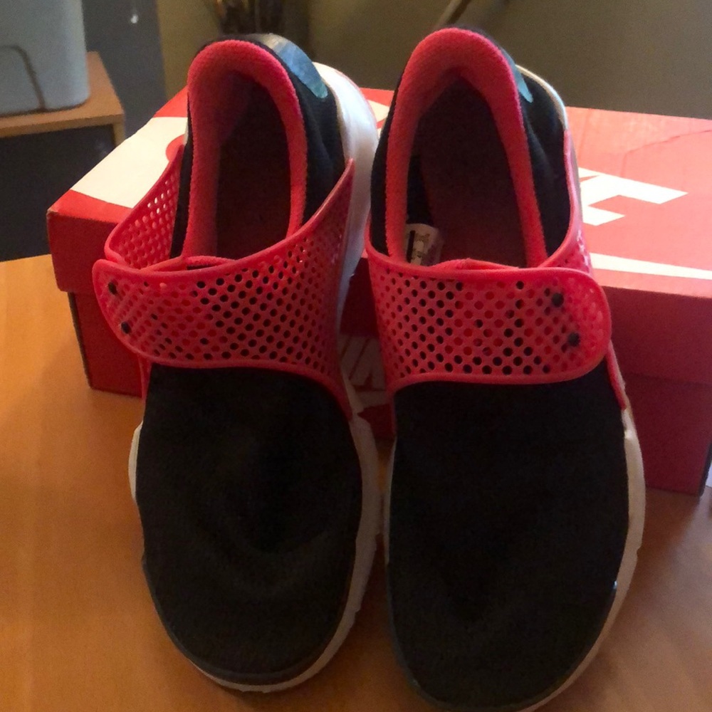 Nike shoes